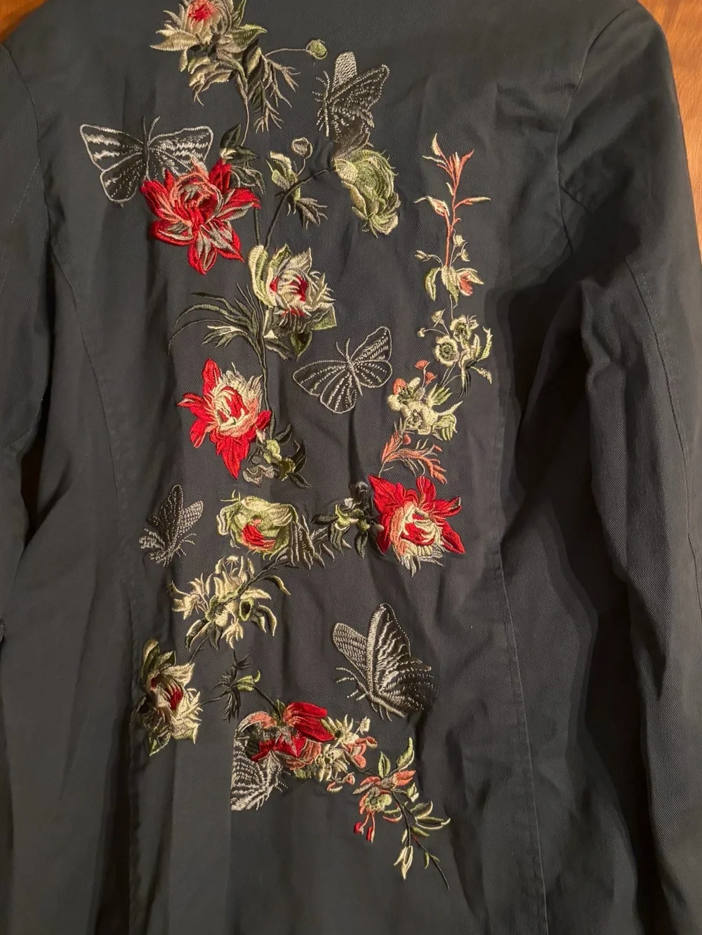 Paparazzi by Biz. Stunning Embroidered Artwear Coat Size L Floral Butterfly - Picture 5 of 5